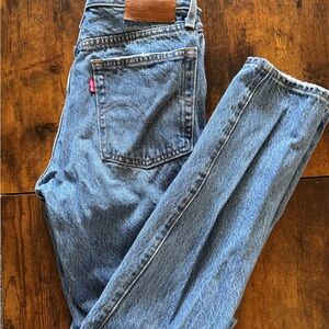 Levi's Women's Blue Straight Leg Jeans